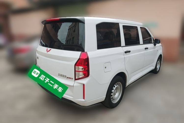 Used Wuling Hongguang PLUS 2020 1.5L Manual Standard Edition 5 Seats