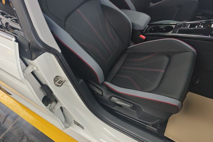 Used Volkswagen Lamando 2025 Lavida L 280TSI DSG Cool & Spicy Edition Right Front Seat