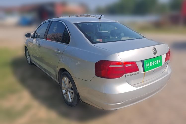 Used Volkswagen Jetta 2013 1.6L Manual Comfort Model