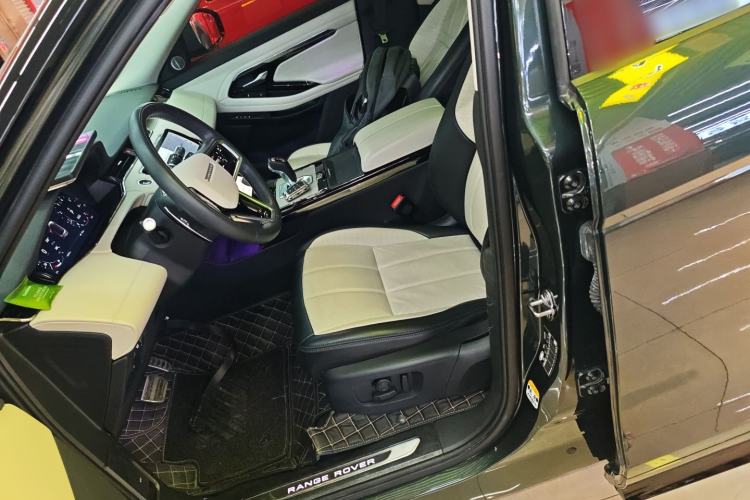 Used Land Rover Range Rover Evoque 2022 Range Rover L 249 PS R-Dynamic HSE Luxury Edition
