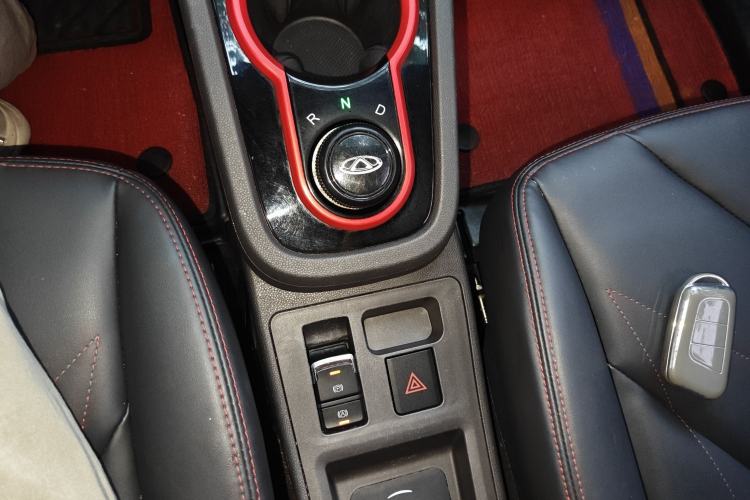 Used Chery Little Ant 2022 Sweet Pink Edition Half-Sugar Version Lithium Iron Phosphate 29.2 kWh 30 kW 301 km