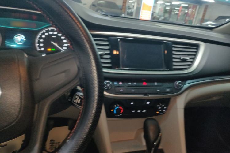 Used Buick GT 2021 Exemplar 1.5L Automatic Elite Version Center Console