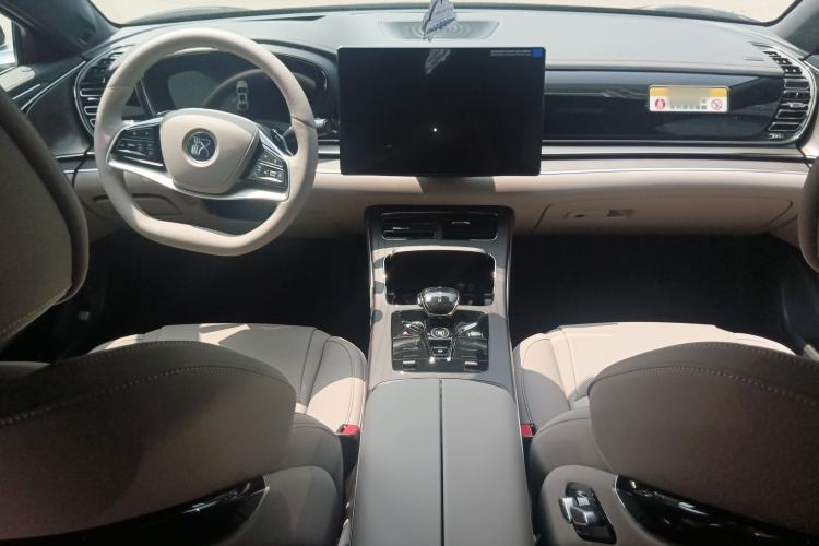 Used BYD Han 2025 DM-i Intelligent Driving Edition 125KM LiDAR Flagship Model
