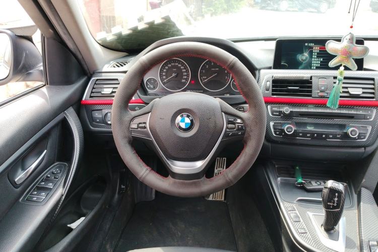Used BMW 3 Series 2017 320Li Fashion Model Steering Wheel