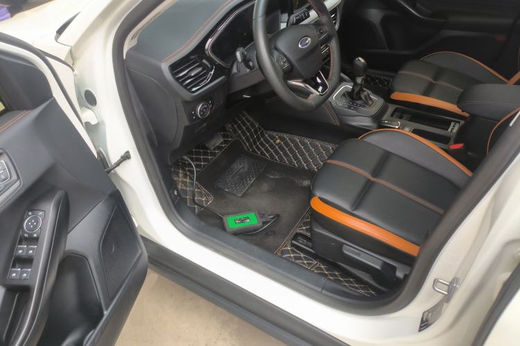 Used Ford Focus 2022 Hatchback EcoBoost 180 Automatic Performance Edition
