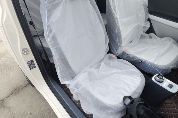 Used Geely Galaxy Panda 2025 210 km – Yuanqi Bear Right Front Seat