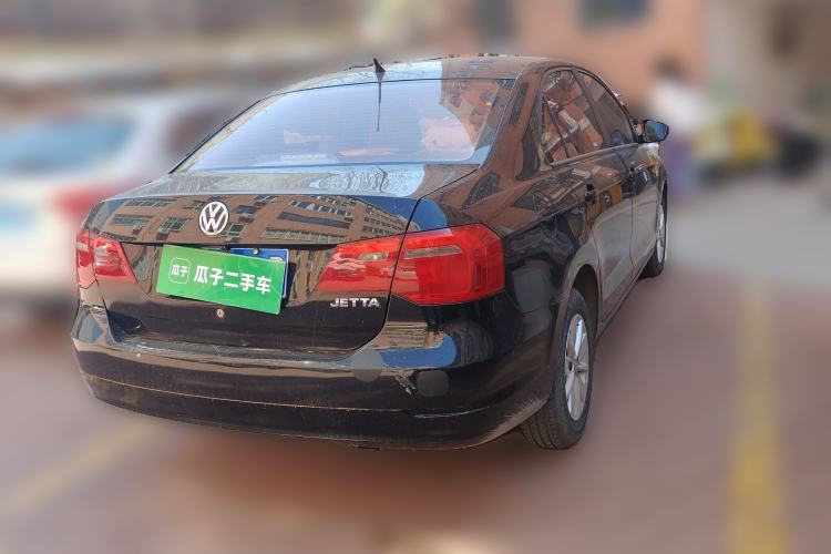 Used Volkswagen Jetta 2013 1.6L Manual Fashion Edition
