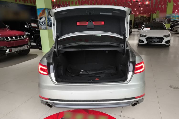 Used Audi A4L 2018 30th Anniversary Edition 40 TFSI Fashion Model