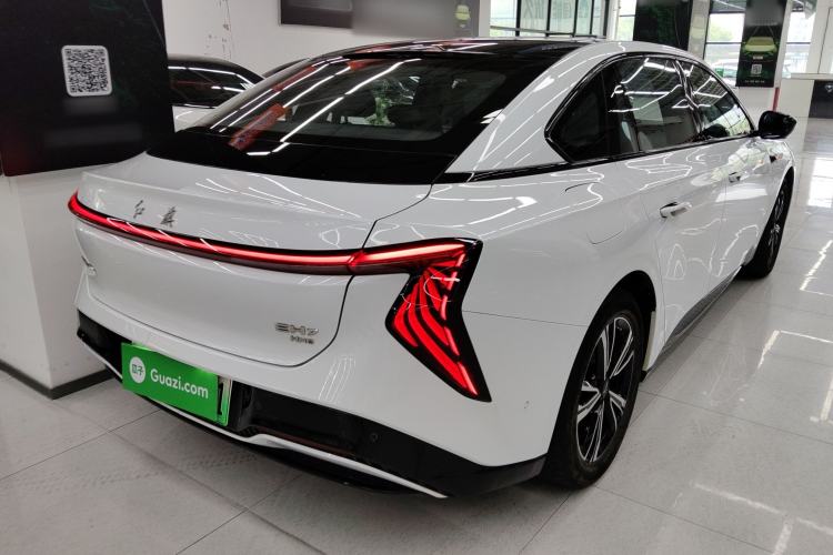 Used Hongqi EH7 2024 690 Pro Rear Right 45 Deg