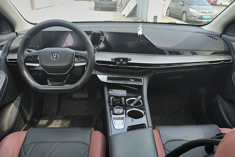 Used CHANGAN Eado 2023 Changan Edition PLUS Blue Whale NE 1.4T GDI DCT Prestige Version