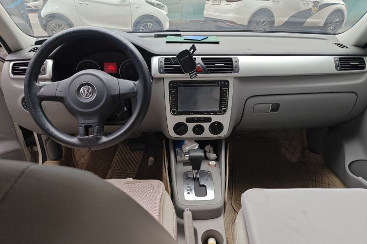 Used Volkswagen Bora 2012 1.6L Automatic Fashion Edition
