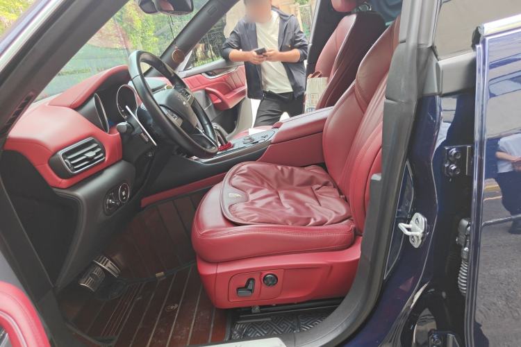 Used Maserati Levante 2020 3.0T Standard Edition Left Front Seat