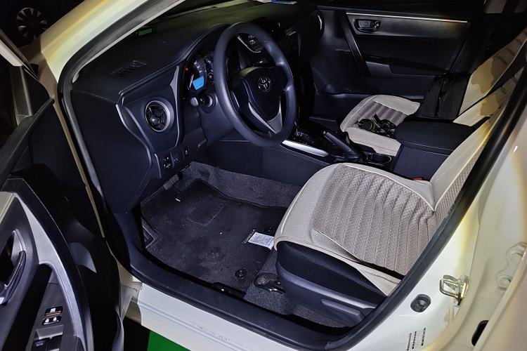 Used Toyota Corolla 2017 Revised Version 1.2T S-CVT GL Driver Seat