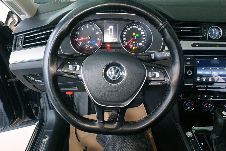 Used Volkswagen Magotan 2018 330TSI DSG Advanced Model