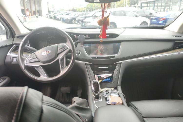 Used Cadillac XT5 2016 25T Luxury Model
