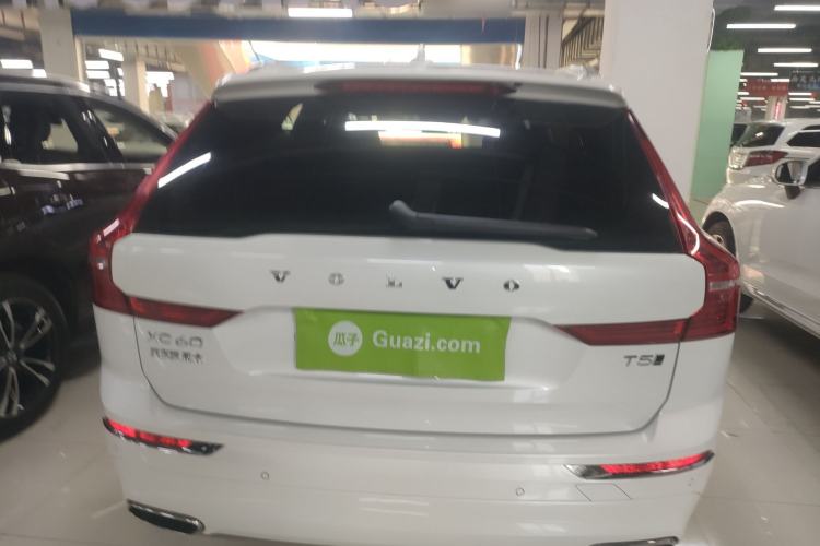Used Volvo XC60 2021 T5 4x4 Smart Luxury Edition
