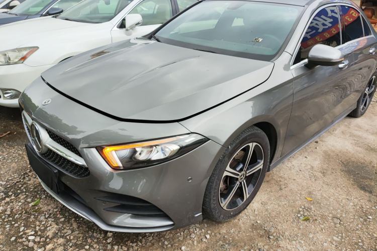 Used Mercedes-Benz A-Class 2022 Revised Version A 200 L Sport Sedan Fashionable Style