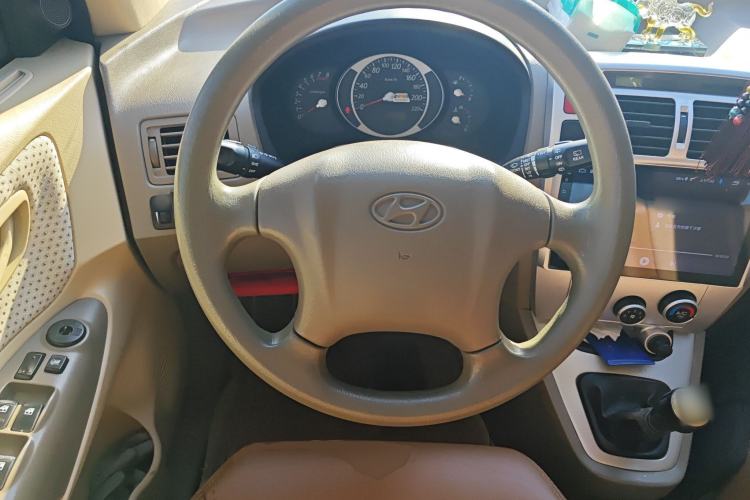 Used Hyundai Tucson 2013 2.0L Manual Two-Wheel Drive Fashion Edition