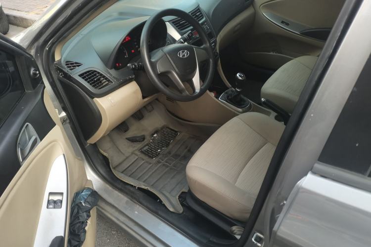 Used Hyundai Verna (older generation) 2014 1.4L Manual Fashion GS Model