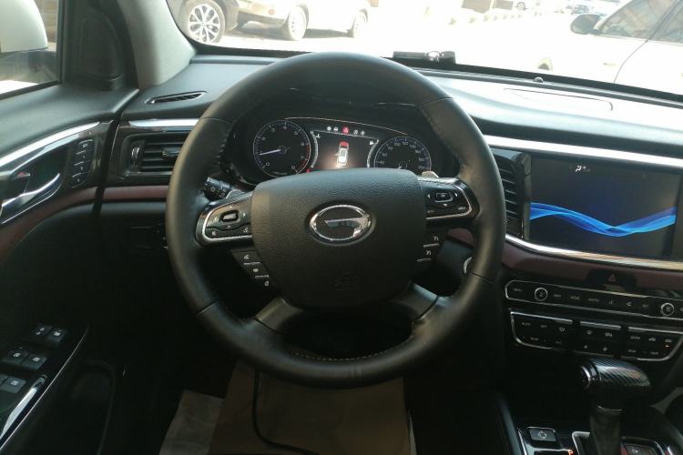 Used GAC Trumpchi GS8 2017 320T Two-Wheel Drive Luxury Smart Connectivity Version (7 Seats)
