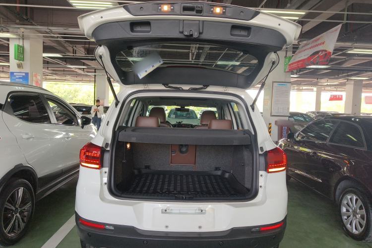 Used Volkswagen Tiguan 2015 1.8TSI Automatic Two-Wheel Drive Luxury Model Trunk