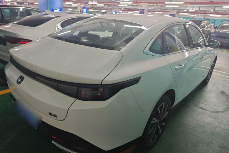 Used CHANGAN Eado 2025 Blue Whale 1.5T 500Bar Prestige Model
