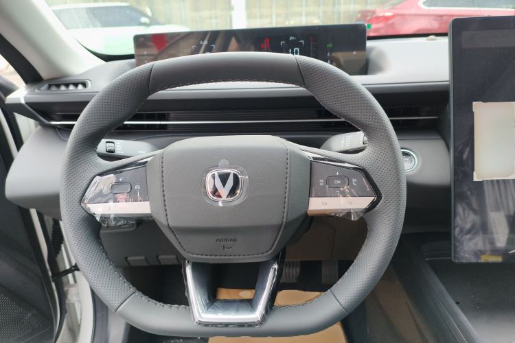 Used CHANGAN Eado 2025 Blue Whale 1.5T 500Bar Prestige Model
