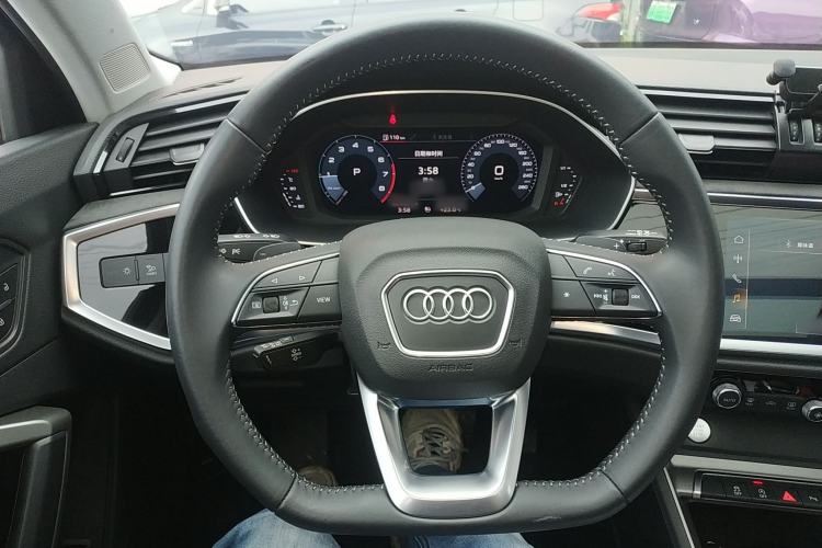 Used Audi Q3 2019 35 TFSI Fashion Dynamic Model