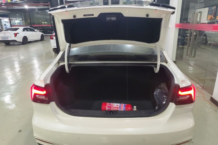 Used Rising ER6 2020 620 km Smart Edition
