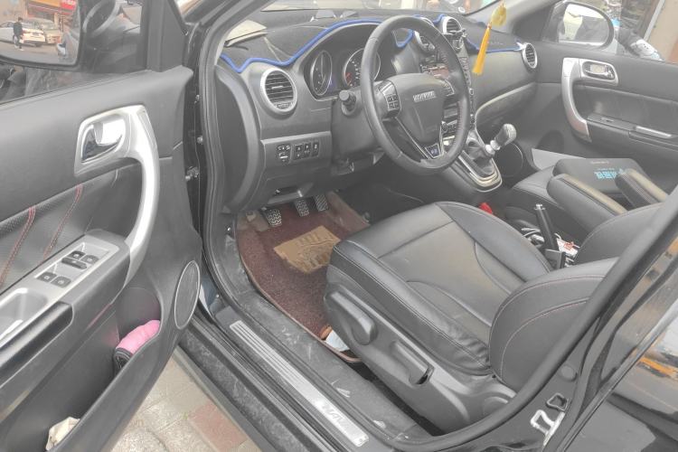 Used Haval H6 2016 Upgraded Model 1.5T Manual Two-Wheel Drive Elite Version Driver Seat