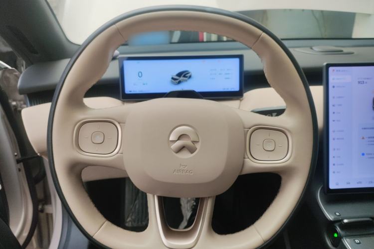 Used Nio ET5T 2023 75 kWh Touring Steering Wheel