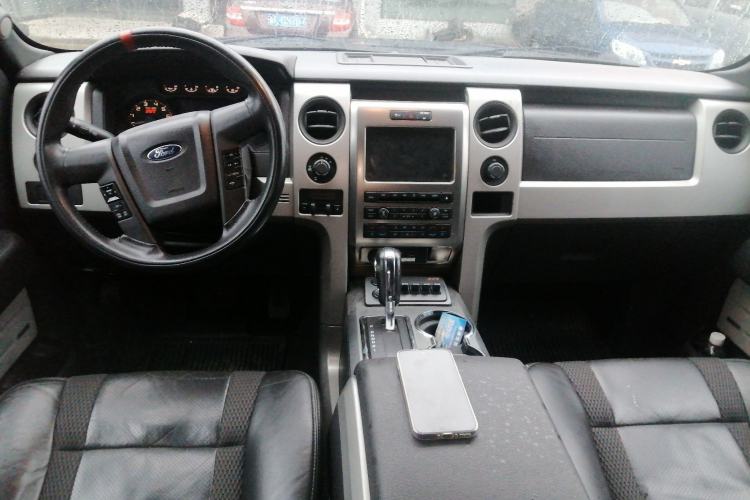 Used Ford F-150 Raptor 2011 6.2L SVT Raptor SuperCrew Center Console