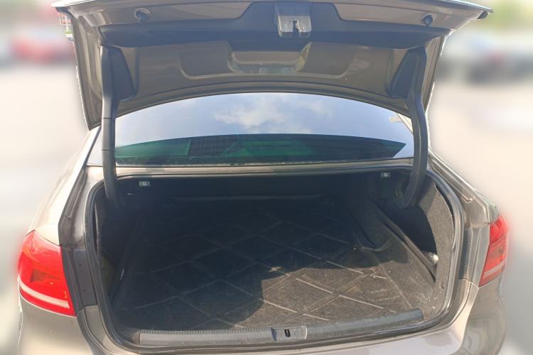 Used Volkswagen Passat 2013 1.8TSI DSG Prestige Edition Trunk