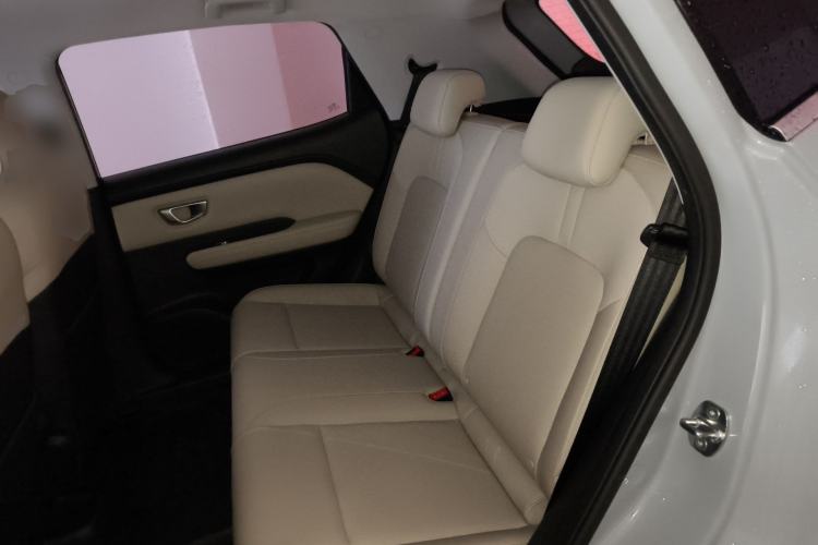 Used Wuling Bingo PLUS 2024 510 km Flagship Edition Four-Seater Version Left Rear Seat