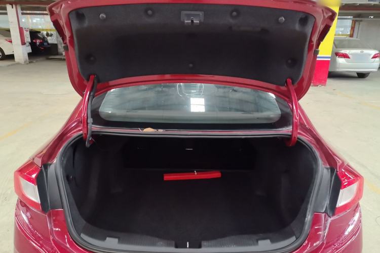 Used Chevrolet Cruze 2017 1.5L Automatic Pioneer Sunroof Edition
