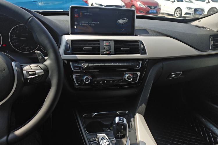 Used BMW 3 Series GT 2017 320i Sport Edition
