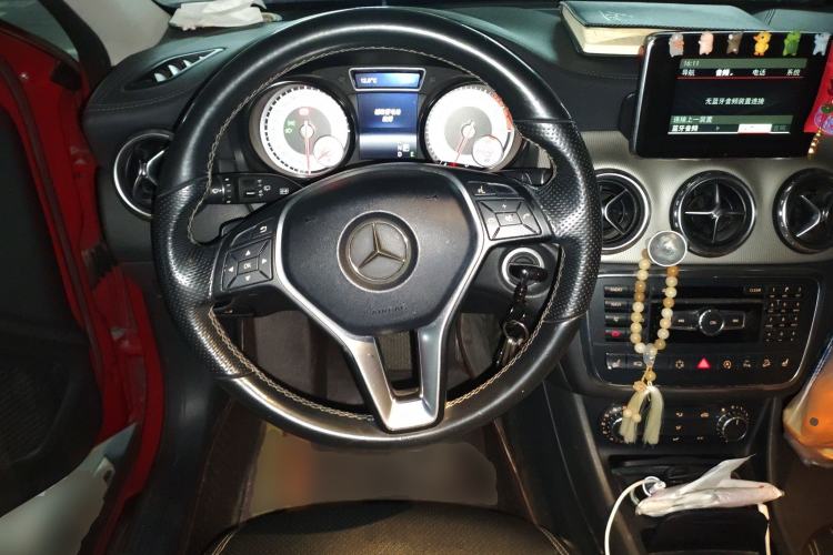 Used Mercedes-Benz GLA 2015 GLA 220 4MATIC Fashion Model
