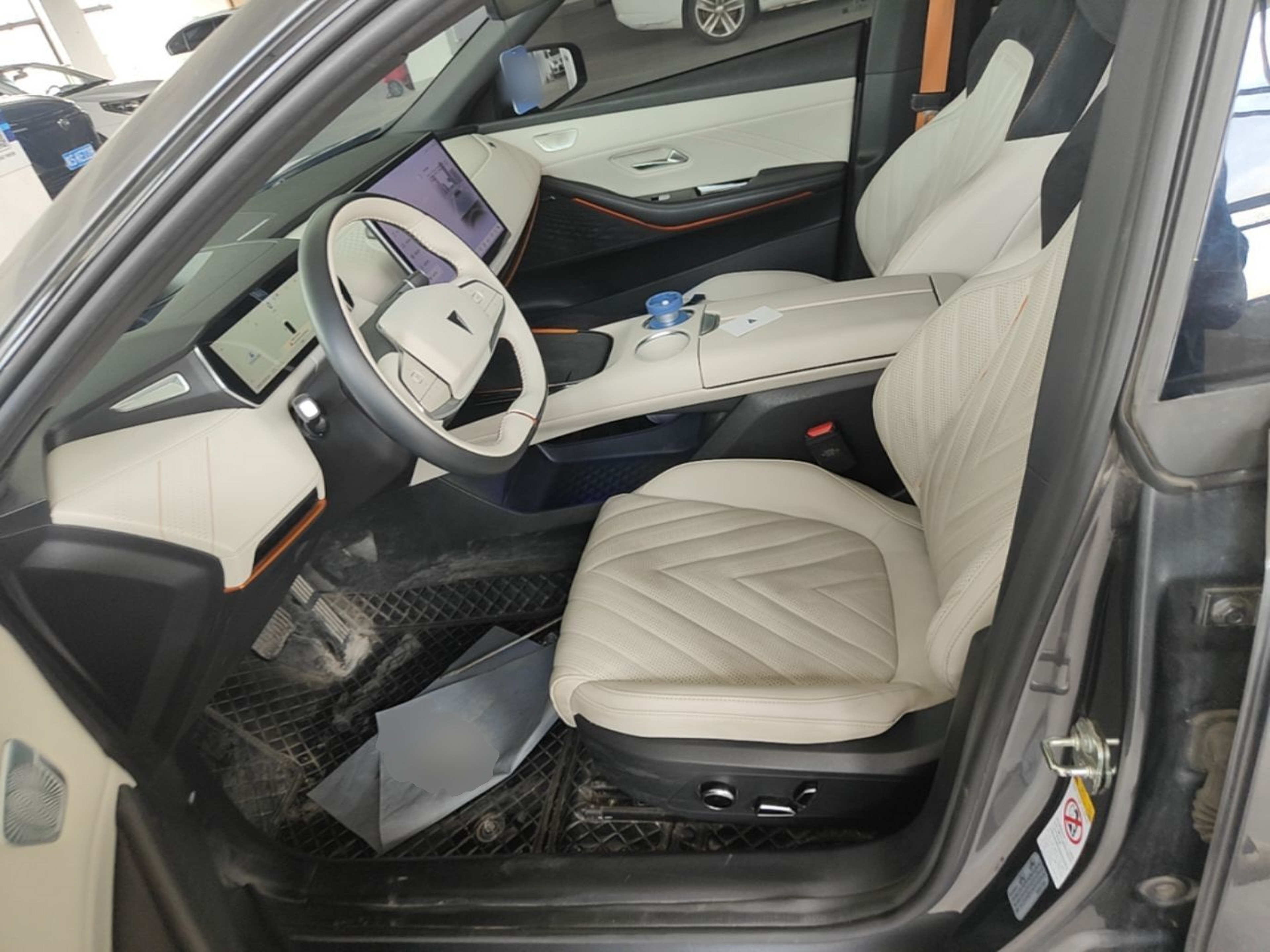 Interior delantero