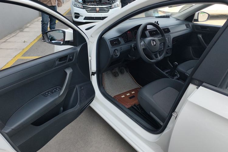 Used Volkswagen Santana 2018 1.5L Manual Fashion Edition
