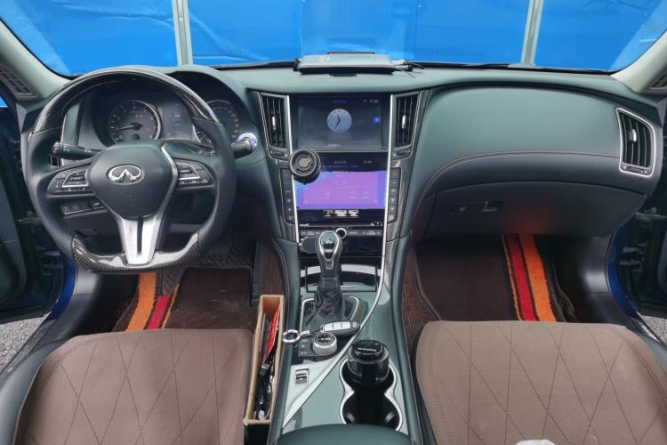 Used Infiniti Q50L 2018 2.0T Comfort Edition China V Standard Center Console