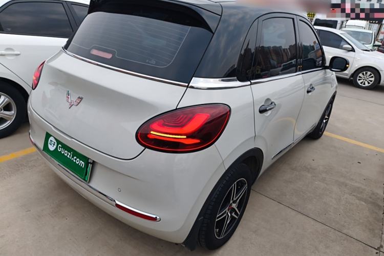Used Wuling Bingo 2023 333 km Enjoyment Version
