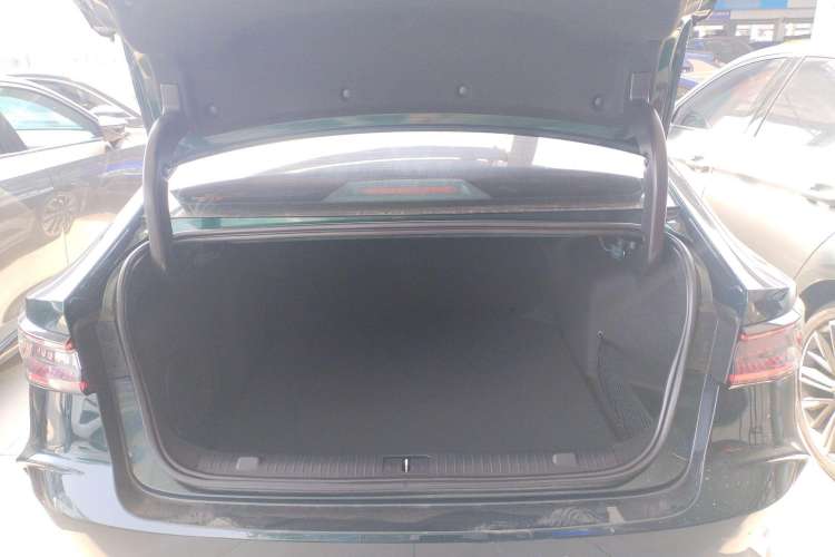 Used Chery Arrizo 8 2023 High-Energy Edition 2.0T DCT Luxury