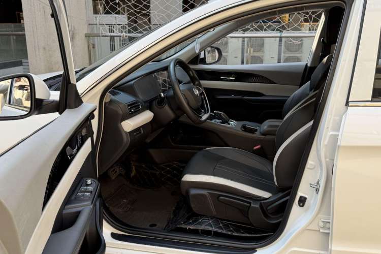 Used Dongfeng Aeolus E70 2021 Revised Version 2 500 Ultra-Comfort Edition Interior 2