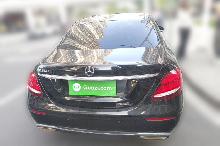 Used Mercedes-Benz E-Class 2019 E 260 L
