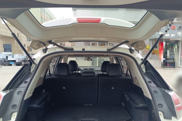 Used Nissan X-Trail 2015 2.0L CVT Comfort MAX Edition 2WD Trunk