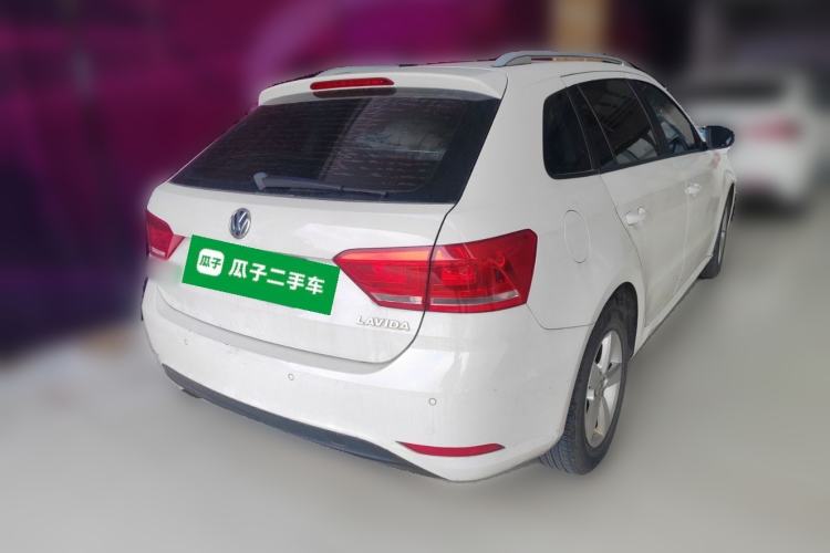 Used Volkswagen Gran Lavida 2015 1.6L Automatic Fashion Edition Rear Right 45 Deg