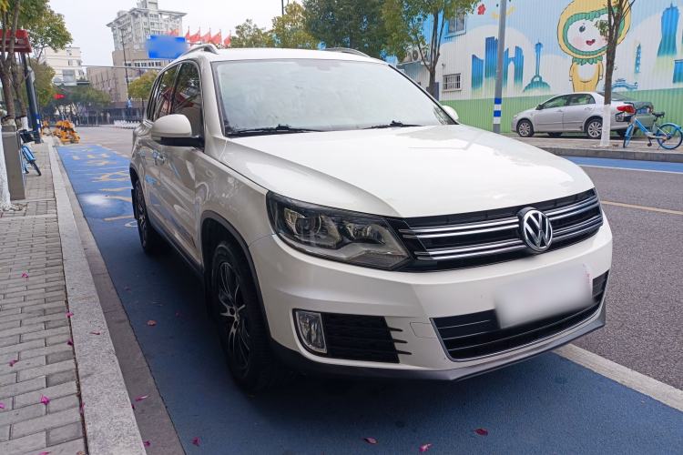 Used Volkswagen Tiguan 2015 1.8TSI Automatic All-Wheel-Drive Luxury Model
