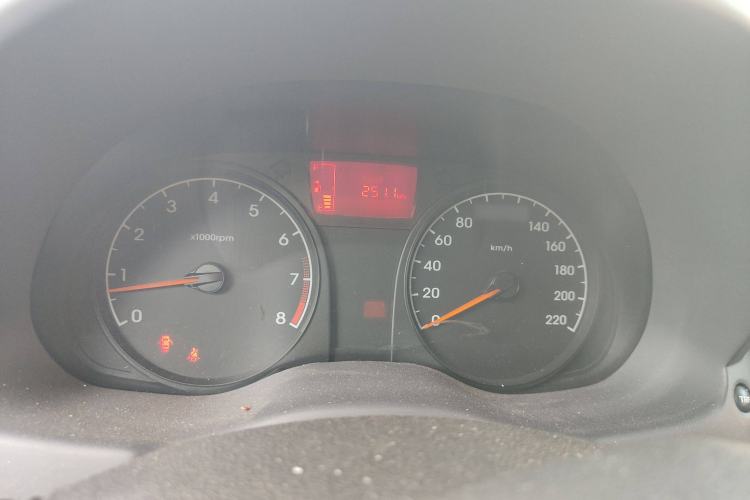 Used Hyundai Verna (older generation) 2014 1.4L Manual Smart GLS Trim