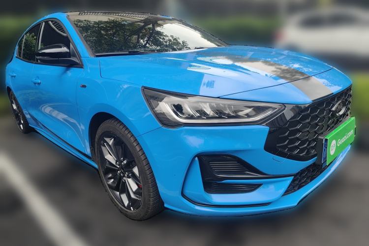 Used Ford Focus 2022 Hatchback EcoBoost 180 Automatic ST Line Front Right 45 Deg