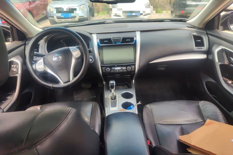 Used Nissan Teana 2018 2.0L XL Smart Upgrade Edition Center Console